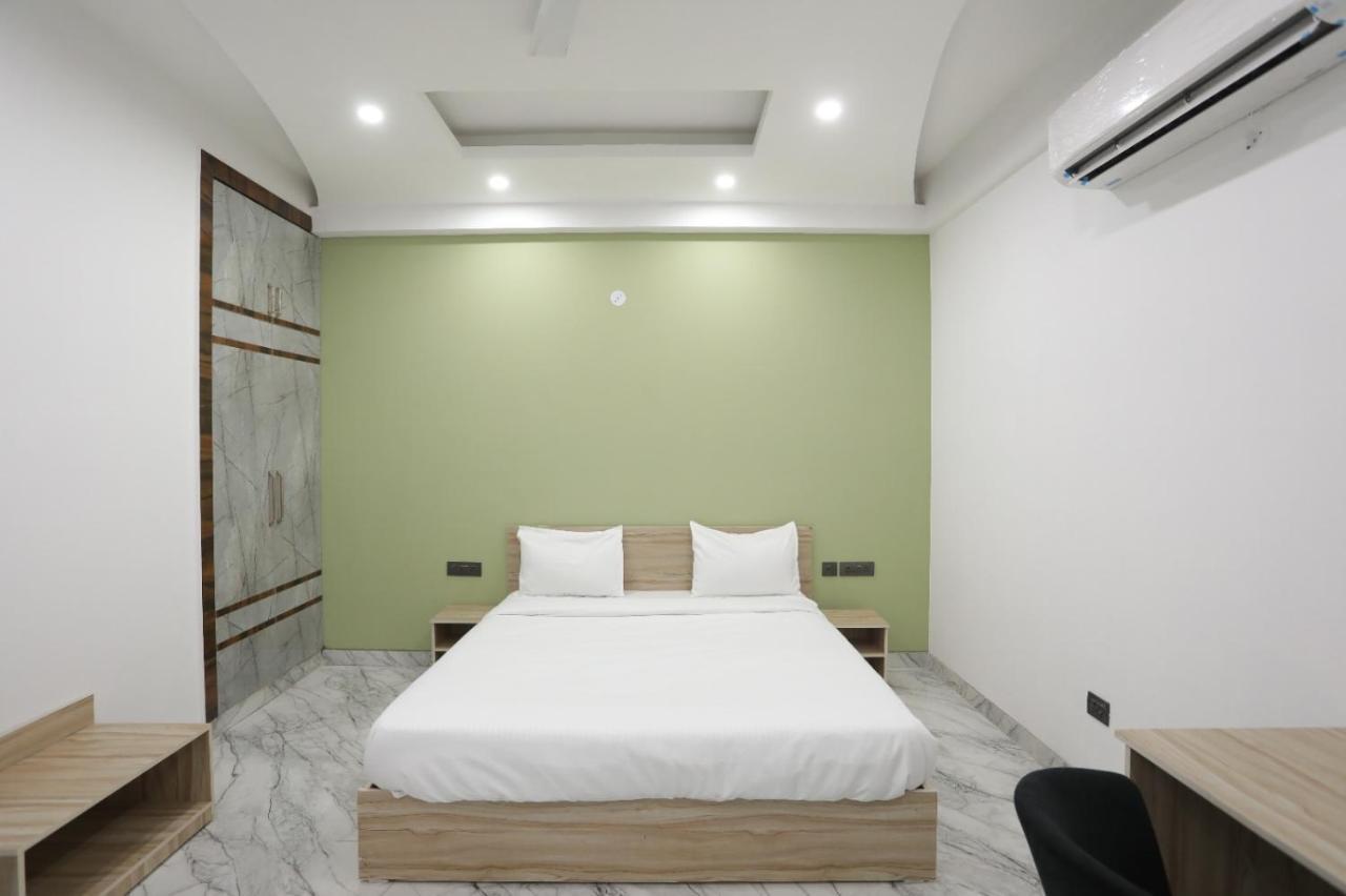 Vibe Hotel โนอิดา ภายนอก รูปภาพ
