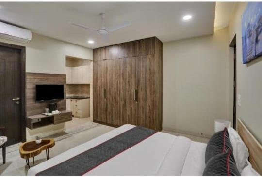 Vibe Hotel โนอิดา ภายนอก รูปภาพ